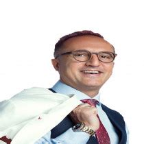 عالم النفس الرياضي المكلف برعاية السباح الأوليمبي البريطاني، آدم بيتي، يشرح الفارق بين طريقة تفكير البطل الأوليمبي وغيره من البشر. presenter