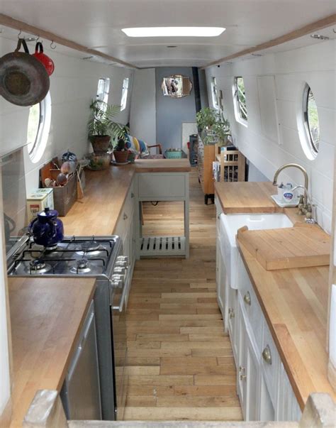 Stunning 70ft Semi Traditional Liveaboard Narrowboat In London The