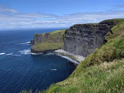 Ireland Exploring The Charming And Cheerful Emerald Isle Sa Breaking