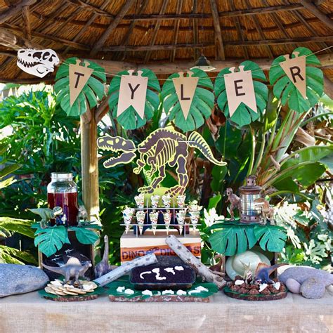 How To Throw The Ultimate Dinosaur Party For A Roar Ing