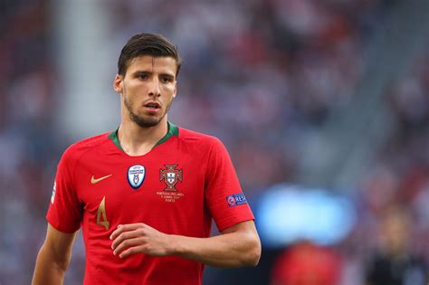 Find all the latest transfer news here from around the world, powered by goal.com. Saturday's transfer news: Arsenal chase Man Utd target ...
