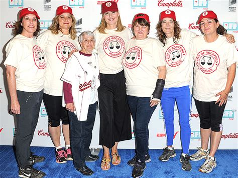 The Peaches Are Pitching Again Geena Davis And A League Of Their Own