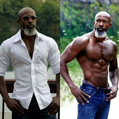 Gorgeous Black Men Handsome Black Men Beautiful Men Strong Black Man Black Muscle Men Gym