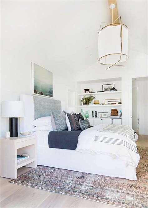 21 Gorgeous Small Master Bedroom Ideas