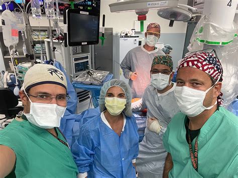 Robotic Kidney Transplant Marks 100th Procedure At Miami Transplant