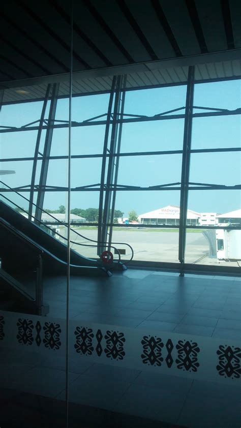 Schedule of direct flights between kota kinabalu and kuala lumpur. Review of Malaysia Airlines flight from Kota Kinabalu to ...