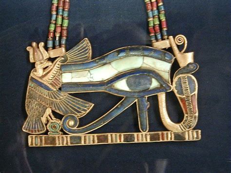 Eye Of Horus Found In King Tuts Tomb King Tuts Tomb Pinterest