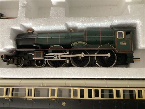 Hornby 150th Anniversary Gwr Commemorative Oo Gauge Model Train Set