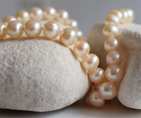 Fake Pearls Vs Real Pearls How Are They Different