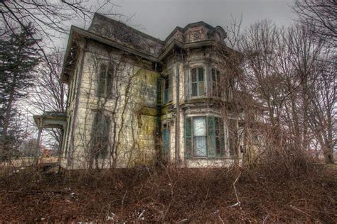 Pin By Dawneva Thornburg On Pictures Abandoned Houses Spooky House