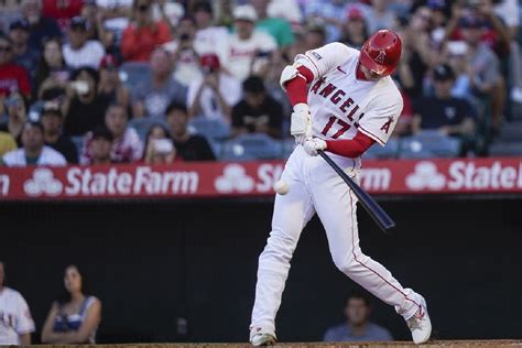 Shohei Ohtani Hits 40th Homer After Leaving Mound Early With Cramps In