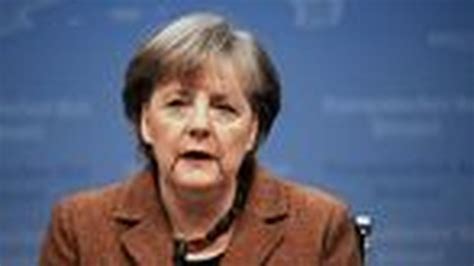 Russland Merkel Hält Sich Mit Kritik An Putins Wahl Zurück Zeit Online