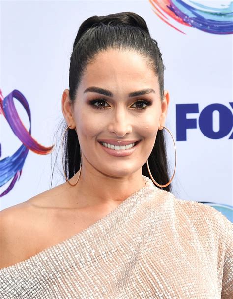 nikki and brie bella at teen choice awards 2019 in hermosa beach 08 11 2019 hawtcelebs