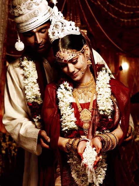 Indian wedding songs play an important role in the wedding and it is not perfect without dance and music. Send free online invitations and announcements:: Bengali ...