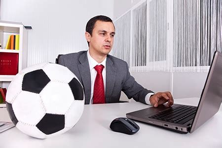 Engaging in sports keep you mentally fit, boosts your confidence. Sports Management Job Description and Careers | All ...