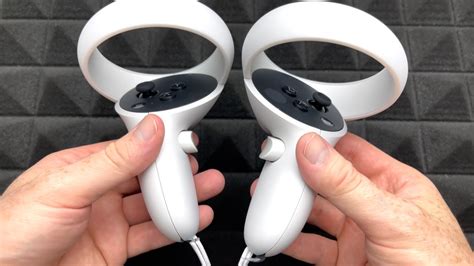 Which Touch Controllers Come With The Meta Quest 2 Oculus Quest 2