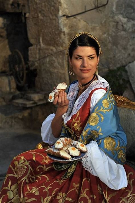 pin by deborah giambrone klawitter on italiano sicilian clothing sicilian women costumes