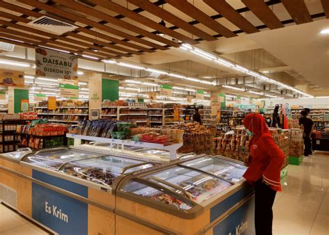 Luar Biasa Belanja Di Supermarket Toserba Yogya Slawi Lebih Nyaman Dan