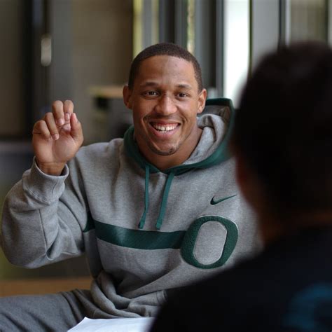 American Sign Language Program Attracts Oregon Football Players The New York Times