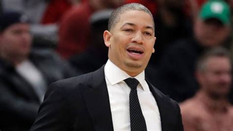 Cavaliers Coach Tyronn Lue Takes Leave Of Absence Citing Health Issues
