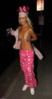 Lady Victoria Hervey Topless At Pyjama Party Daily Mail Online