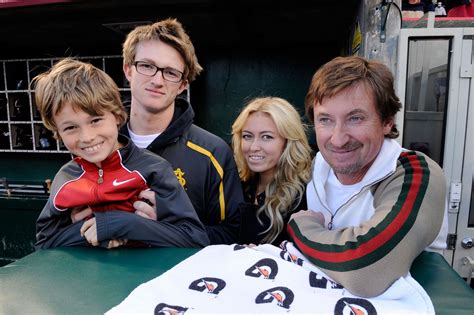 Wayne Gretzkys Son Trevor Engaged To Girlfriend Ashley Malinchak