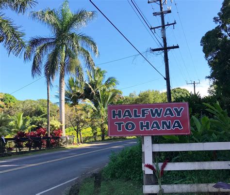 The 4 1 1 On Mauis Road To Hana How To Do It What To See And Wear