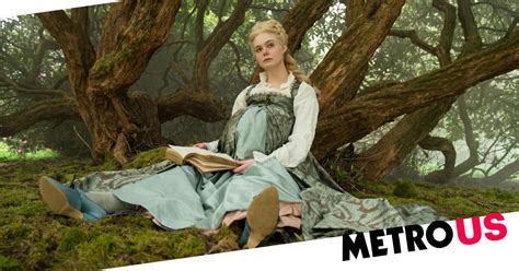 the great elle fanning was ‘obsessed with being pregnant in series metro news