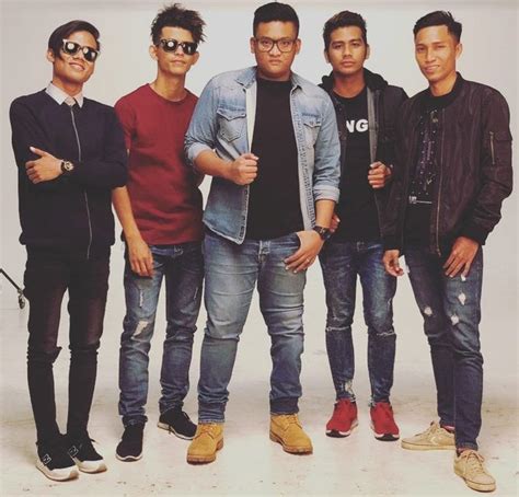 Muzik telah dikomposi oleh zai hamzah dan di atur cara oleh. Biodata Kumpulan Projector Band, Penyanyi Lagu Cinta Kita ...