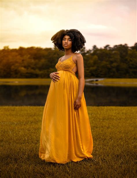 Black Women Maternity Photo Shoot Black Women Maternity Shoot Romantic