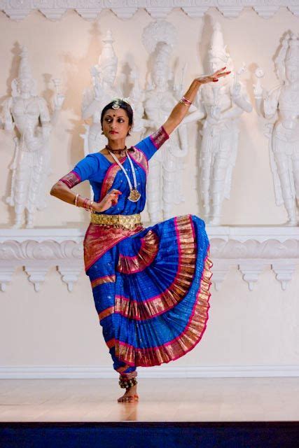 Bharata Natyam Pose Anuradha Naimpally Dance Poses Oxygen Telugu