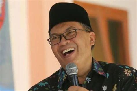 Profil Oded M Danial Wali Kota Bandung Yang Meninggal Dunia Hari Ini Jumat 10 Desember 2021