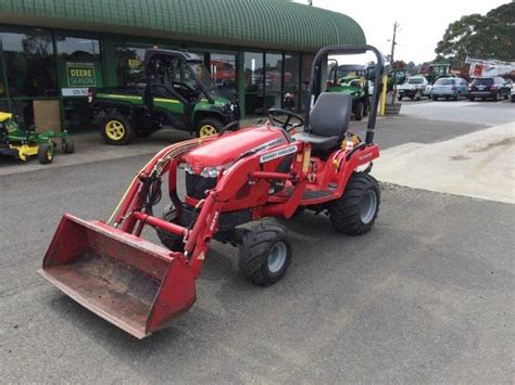 Massey Ferguson Gc2400 Compact Tractor With Front End Loader