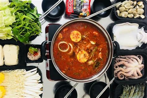 3 Cách Nấu Lẩu Kim Chi Ngon Như Người Hàn Quốc