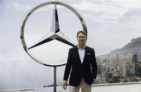Mercedes Benz Pr Sentiert Langfrist Ziele Als Wertvollste Luxus