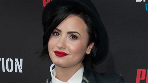 Demi Lovato Covers Up Her Vagina Tattoo With A Giant Rose