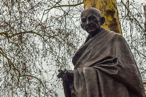 Wann wurde mahatma gandhi geboren ? 43 Mahatma Gandhi Zitate | loslassen.li