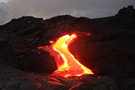 The meaning and symbolism of the word - «Lava»