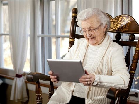 Tablet updates, reviews & news. Computer and Internet Training for Senior Citizens ...