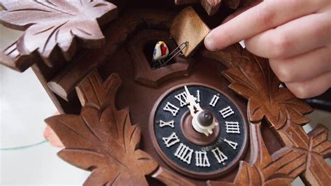 How Does A Cuckoo Clock Work Bavarian Clockworks