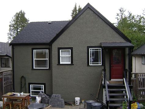 Designties Looking Better All The Time Black Trim Exterior House