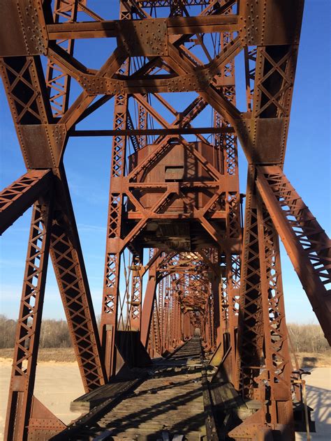 Long Abandoned Railroad Trussel Over The Arkansas River R