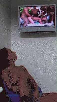 WOMEN WATCHING VIEWING LOOKING AT PORN XNXX Adult Forum