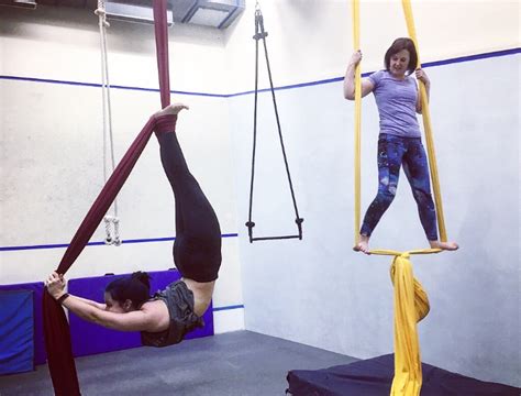 Aerial silks beginning lyra (aerial hoop) beginning trapeze aerial hammock choreography & act creation sessions are beginning trapeze. Aerial Silks ~ Classes ~ Workshops ~ Parties ~ CirqueScape