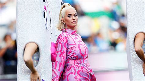 G am make 'em go oh, oh, oh. Katy Perry Shows Off Baby Bump In Orange Dress: Photos ...