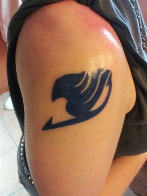 Fairy Tail Tattoo Emblem I Really Want This On My Shoulder But A Little