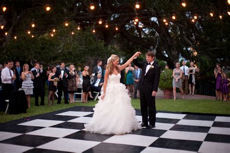 These smart suggestions will ensure your fairytale wedding isn't pillaged by bloodthirsty mosquitoes or a merciless hot sun. Wedding Dance Floor Ideas - Belle The Magazine
