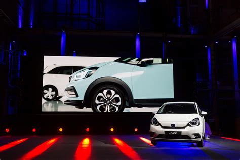Honda Brings Forward Plan To Electrify All Models To 2022 Express And Star
