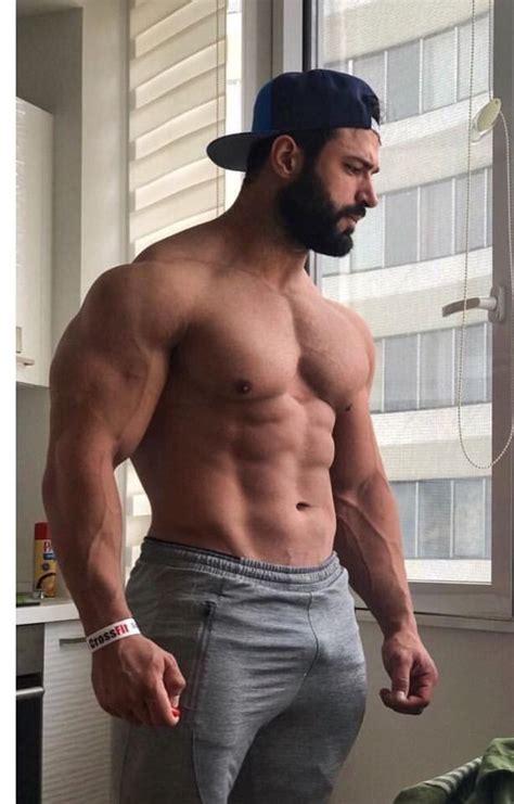 Pin By Hisidro On Hips Bearded Men Hot Muscular Men Muscle Men