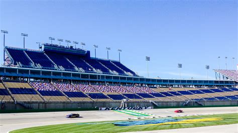 Kentucky Speedway Adds Patches To Old Surface